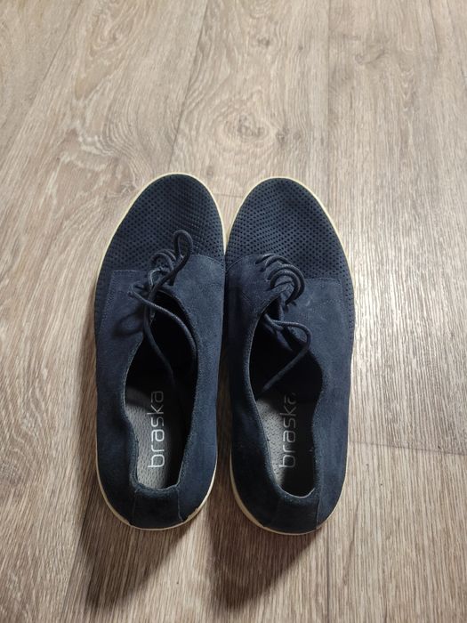 Туфлі замшеві дербі