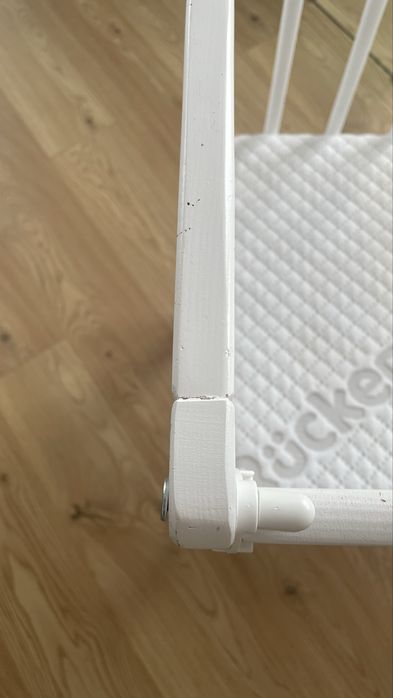 Drewniane łóżeczko na kółkach 90x40