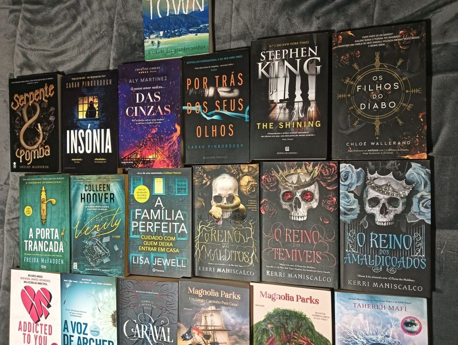 Vendo vários livros
