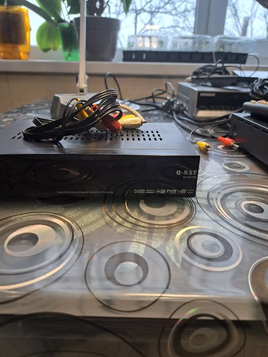 Елекроніка,плеєр, тюнера