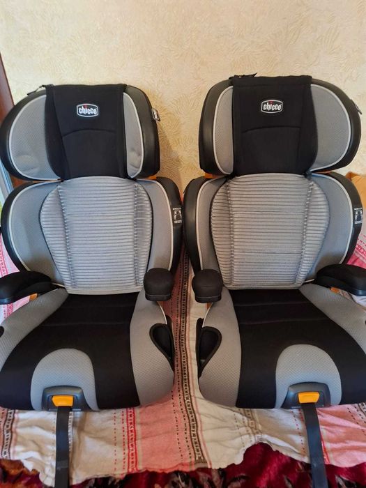 Автокрісло Chicco KidFit ISOFIX 15–50 кг, бустер, ідеальний стан
