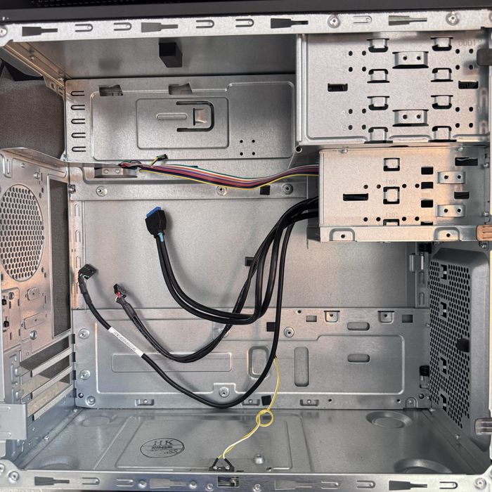 Корпус Acer Veriton оригінальний брендовий Micro ATX USB 3.0 чорний