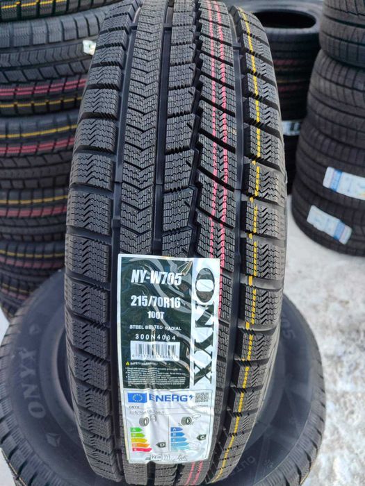 Onyx 215/70 R16 100T NY-W705