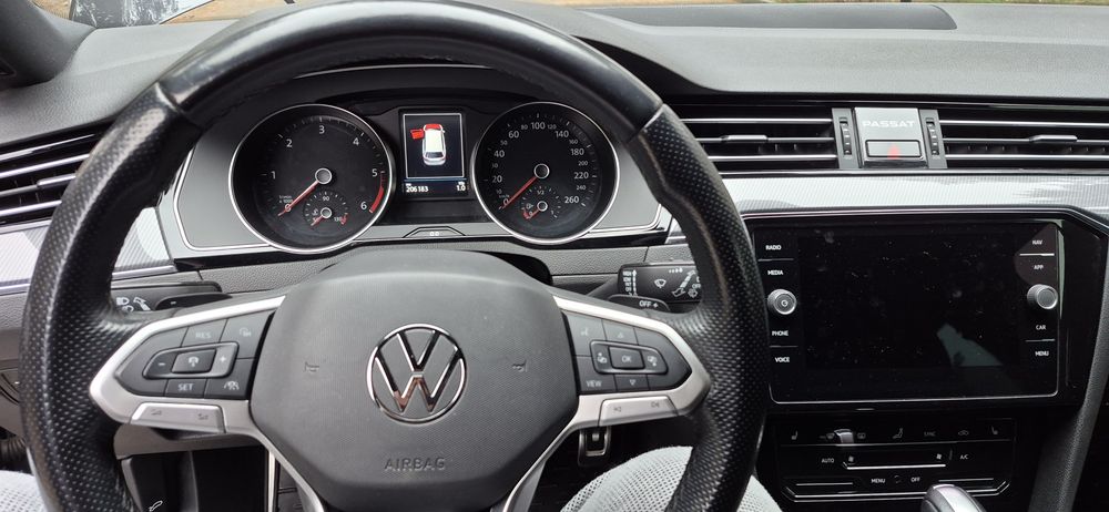 Продам Volkswagen Passat 2020р 2.0TDI в рідній фарбі та пробігом 207т.