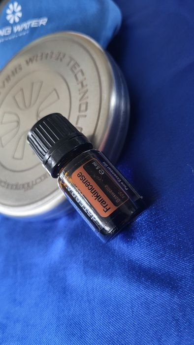 Aktywna podstawka 11cm + Kadzidłowiec Doterra grats