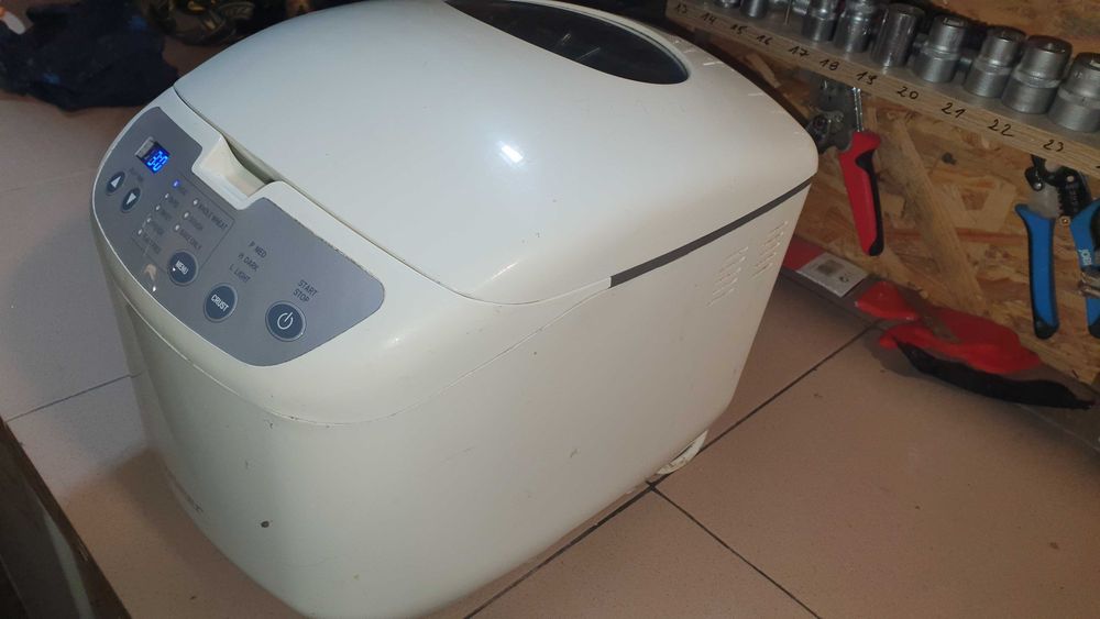 Maszyna do pieczenia chleba Zelmer