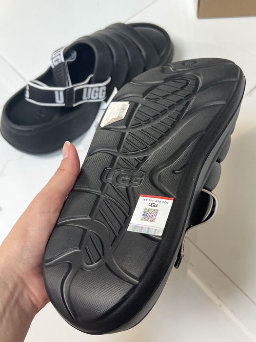 Ugg санділі , босоніжки , шльопанці чорні