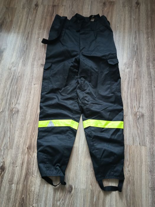 Spodnie ubrania koszarowego