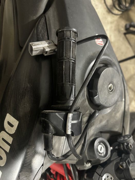 Ручка Газа БУ від Мото Дукаті 
Працююча