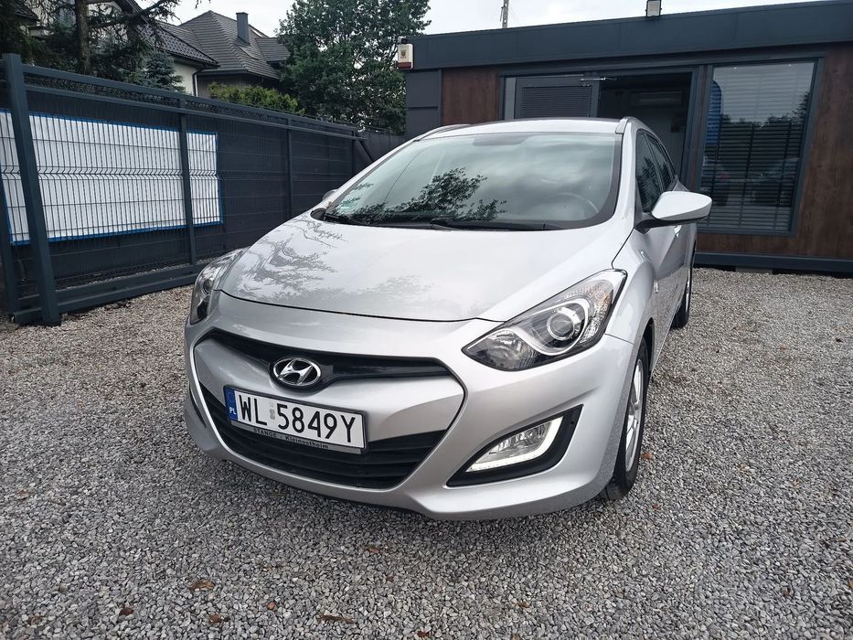 Hyundai I30 1.4 Benzyna 100KM Serwis Zadbany Grzane Fotele