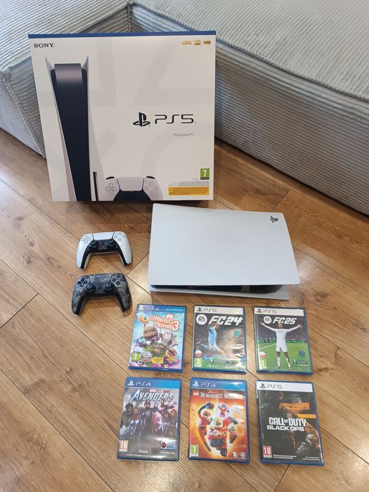 PlayStation 5 825 G