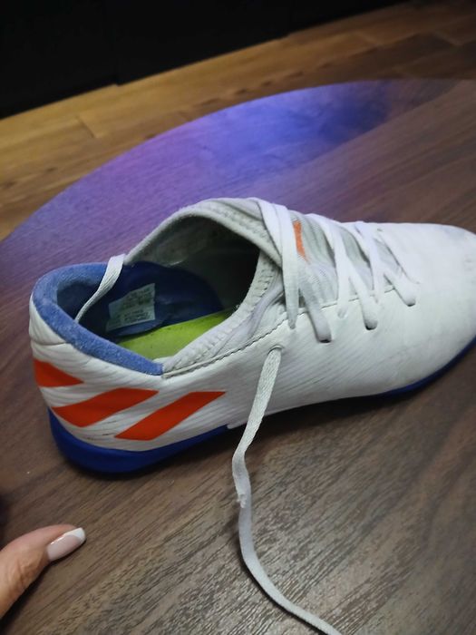 Halówki adidas białe