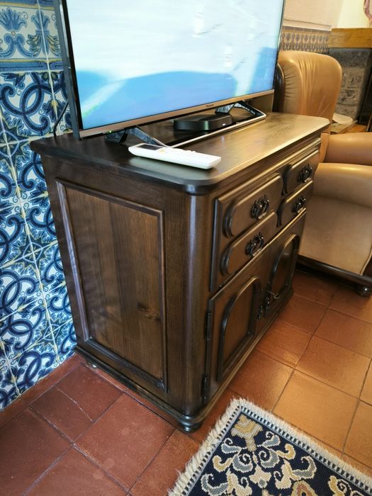 Móvel para TV Garrafeira Estante