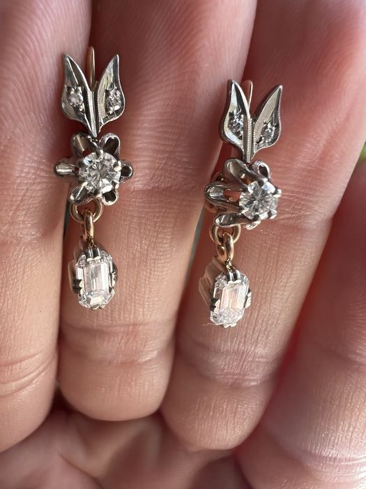 Золотые серьги 583 пр. с якутскими бриллиантами