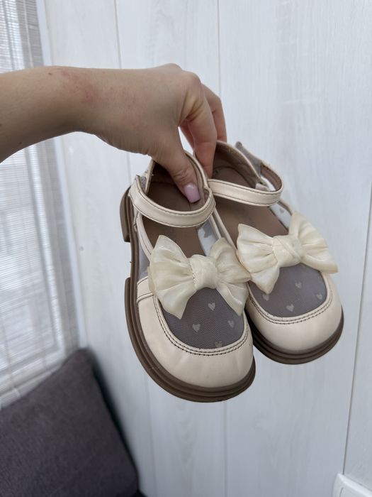 Туфлі для дівчинки