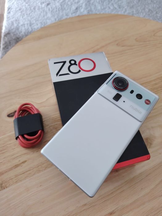 Núbia Z80 ultra 512