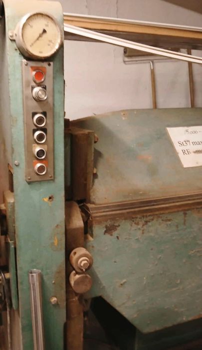 Nitowanica automatyczna Zaginarka gietarka do blachy walcarka 3 walce