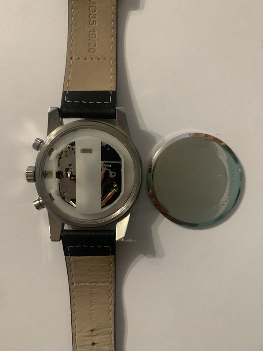 Годиник Massimo Dutti