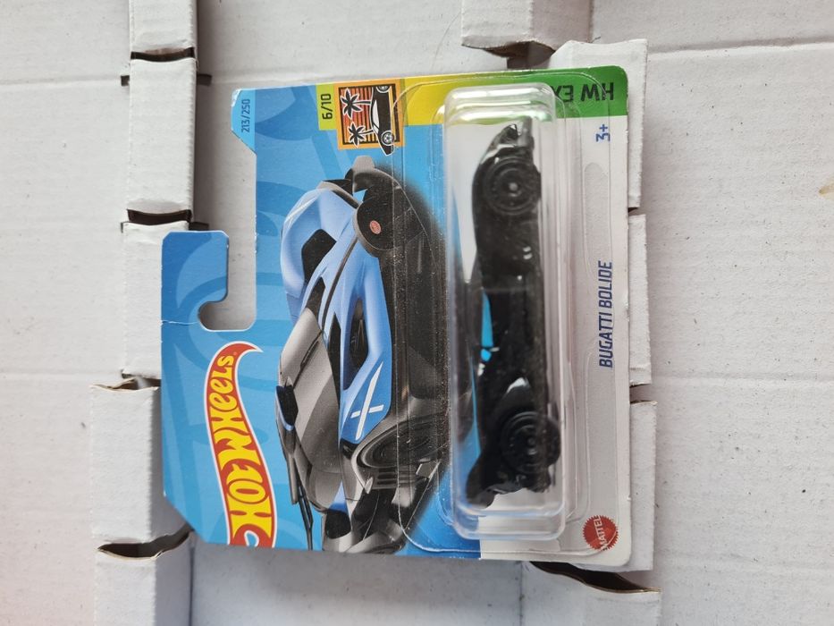 Autko hot wheels matchbox Bugatti bolide