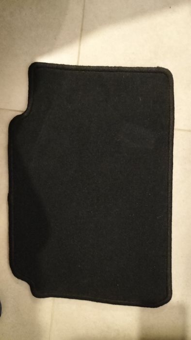 Dywaniki Toyota Yaris 2024