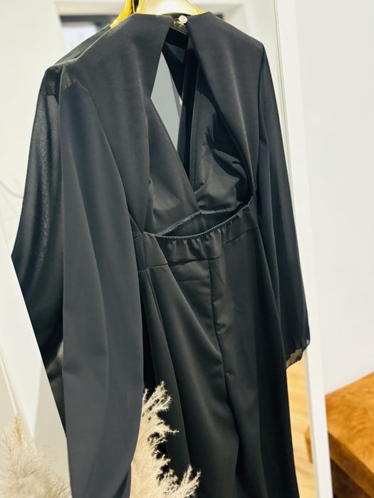 Kombinezon damski w rozmiarze uniwersalnym