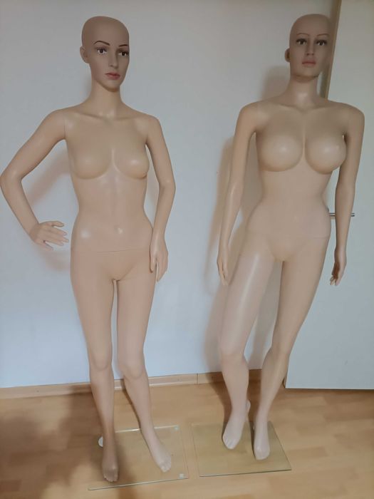 Manequins femeninos como novos