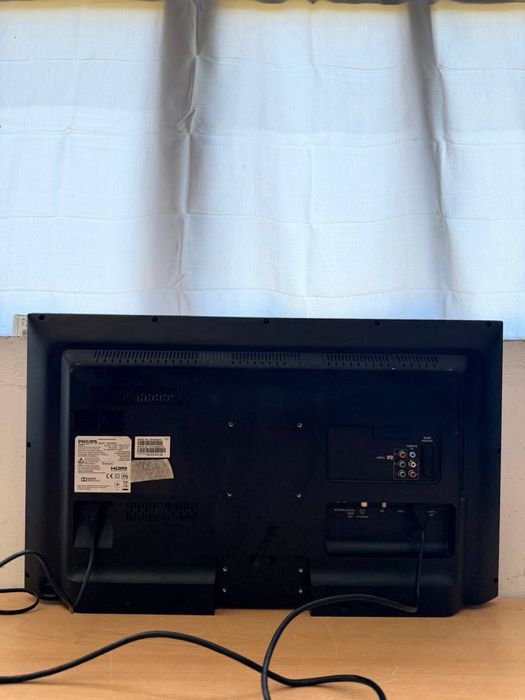 Телевізор Philips — 32″ Full HD, Android і Т2