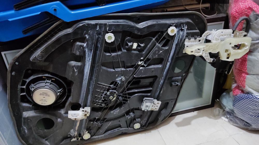 Kia Carens 2014 - Vidro, Elevador de vidro frente esquerda + motor