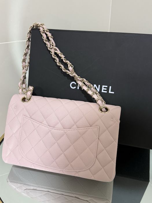Chanel Classic Flap – Rosa claro – Pele caviar – Excelente estado
