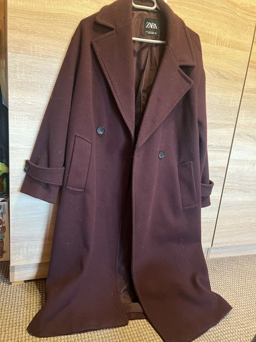Пальто Zara бордового кольору