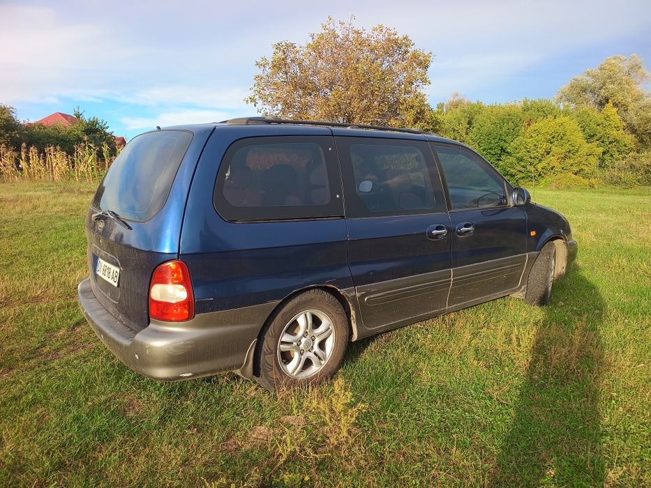 Kia Carnival 2001