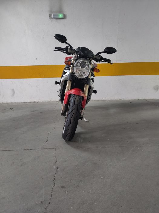 MV Agusta Brutale 910S