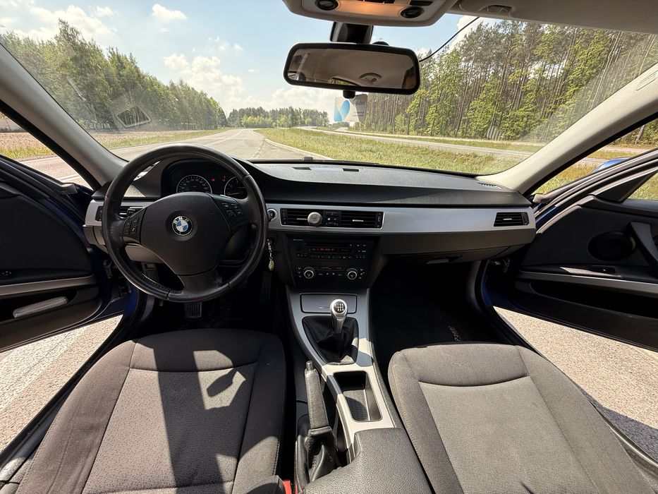 Bmw e90 320i 2007r