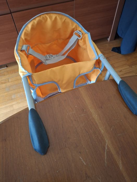 Cadeira de bebé para mesa