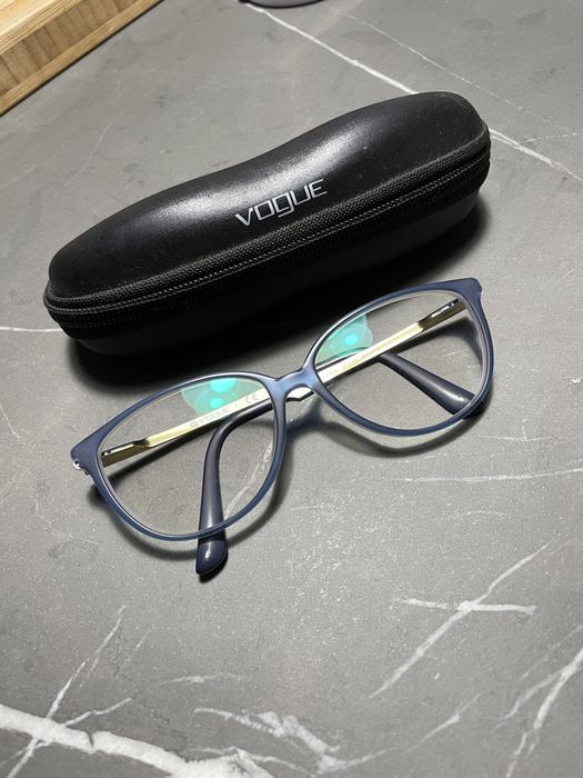 Vendo Óculos Vogue (novos)