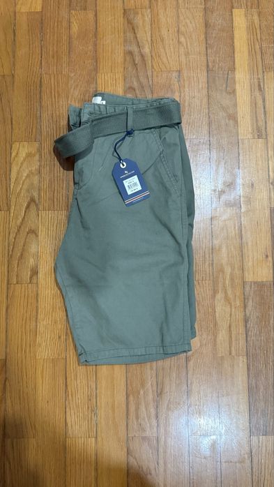 Calções verdes da American College