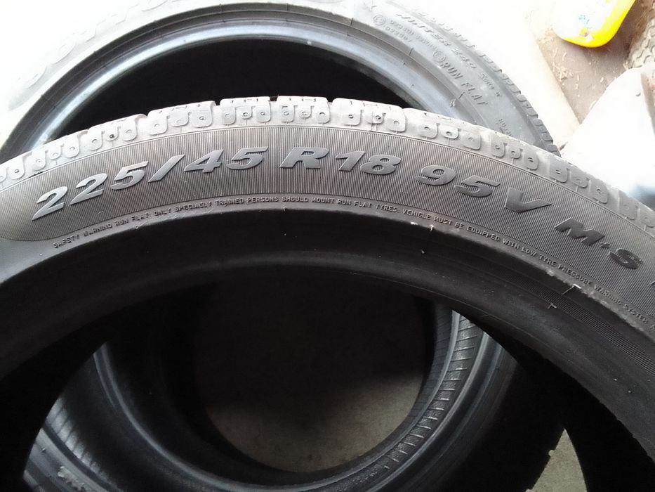 Cena za 4 Opony zimowe 225/45r18 PIRELLI