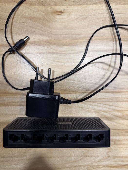 Комутатор світч на 8 портів netis