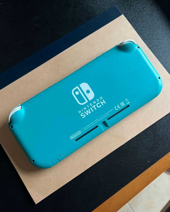 Nintendo Switch LITE Azul + Capa Nintendo + Cartão de Memória