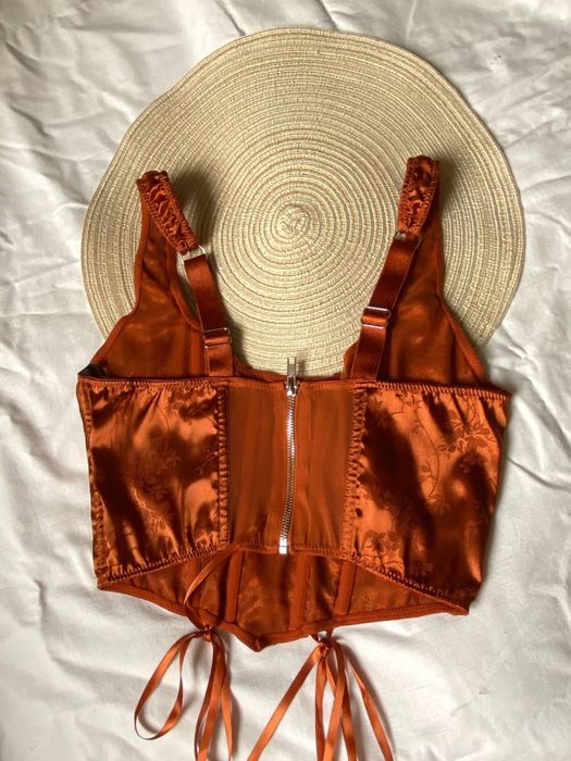 Корсет Urban Outfitters