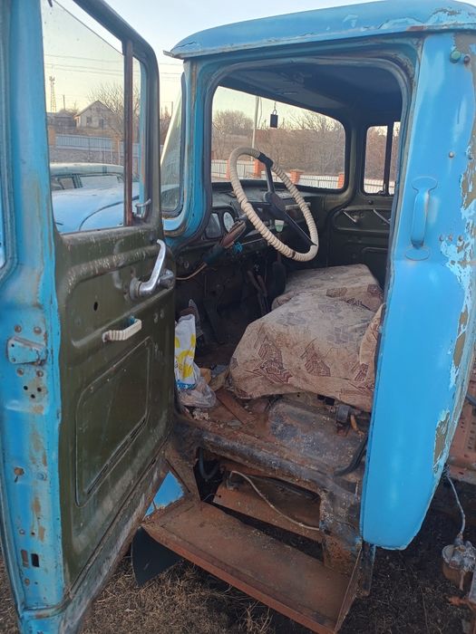 ЗИЛ 130 ціляком без док