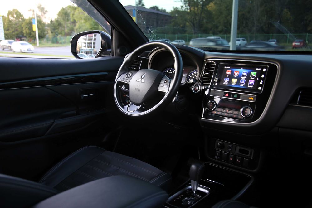 Mitsubishi Outlander 2018