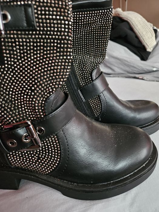 Buty kozaczki z cyrkoniami