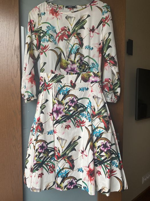 Sukienka Simple 34