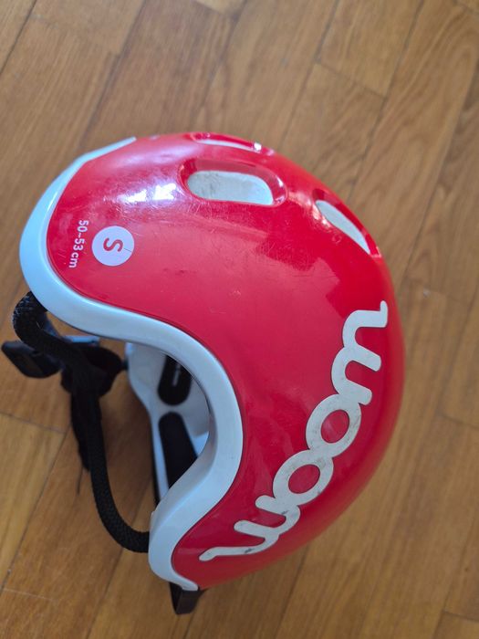 Dziecięcy kask Woom czerwony S (50-53 cm)