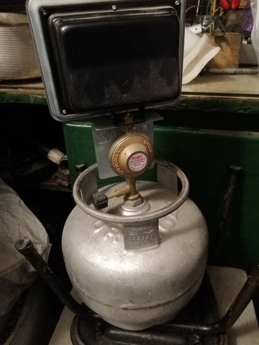 Газовый балон с обогревателем