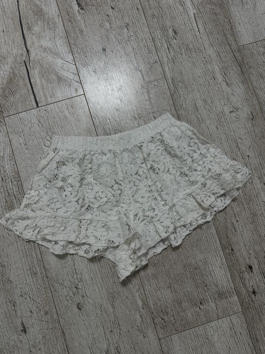 Мереживні жіночі шорти