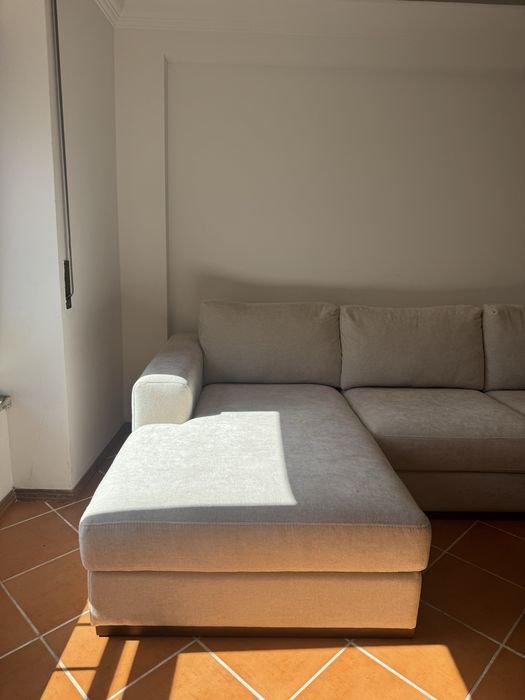 Sofá - c/ chaise longue à esquerda