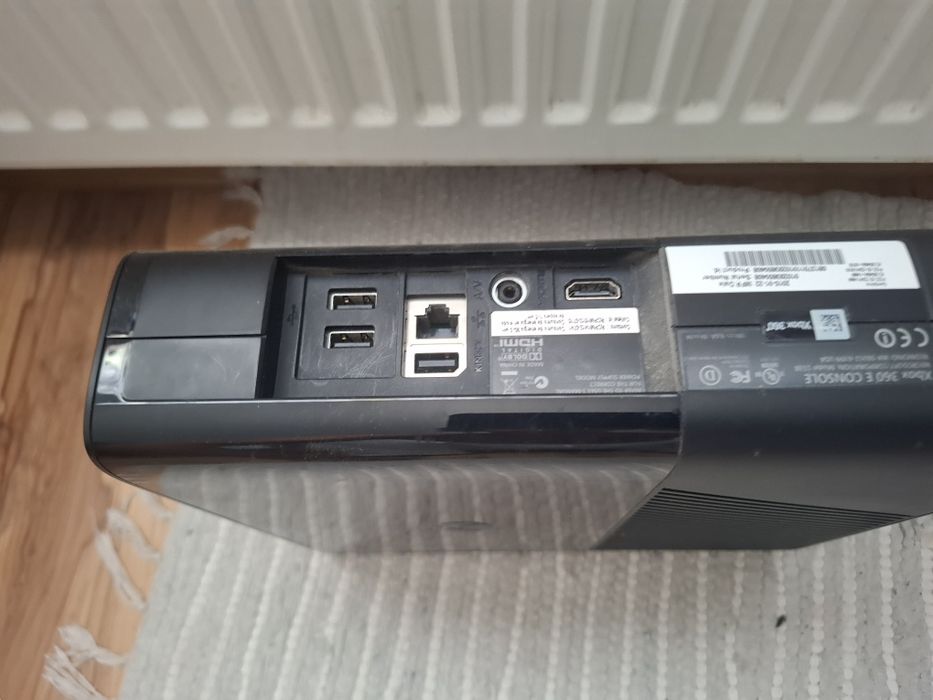 Konsola xbox 360 | 2 pady kinect