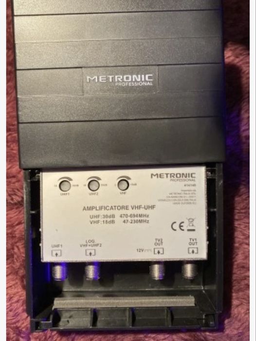 Wzmacniacz sygnału telewizyjnego